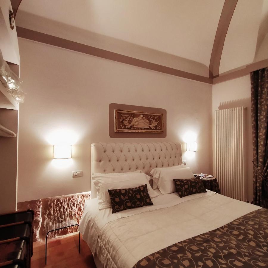 Case Brizi 10 Assisi Bagian luar foto