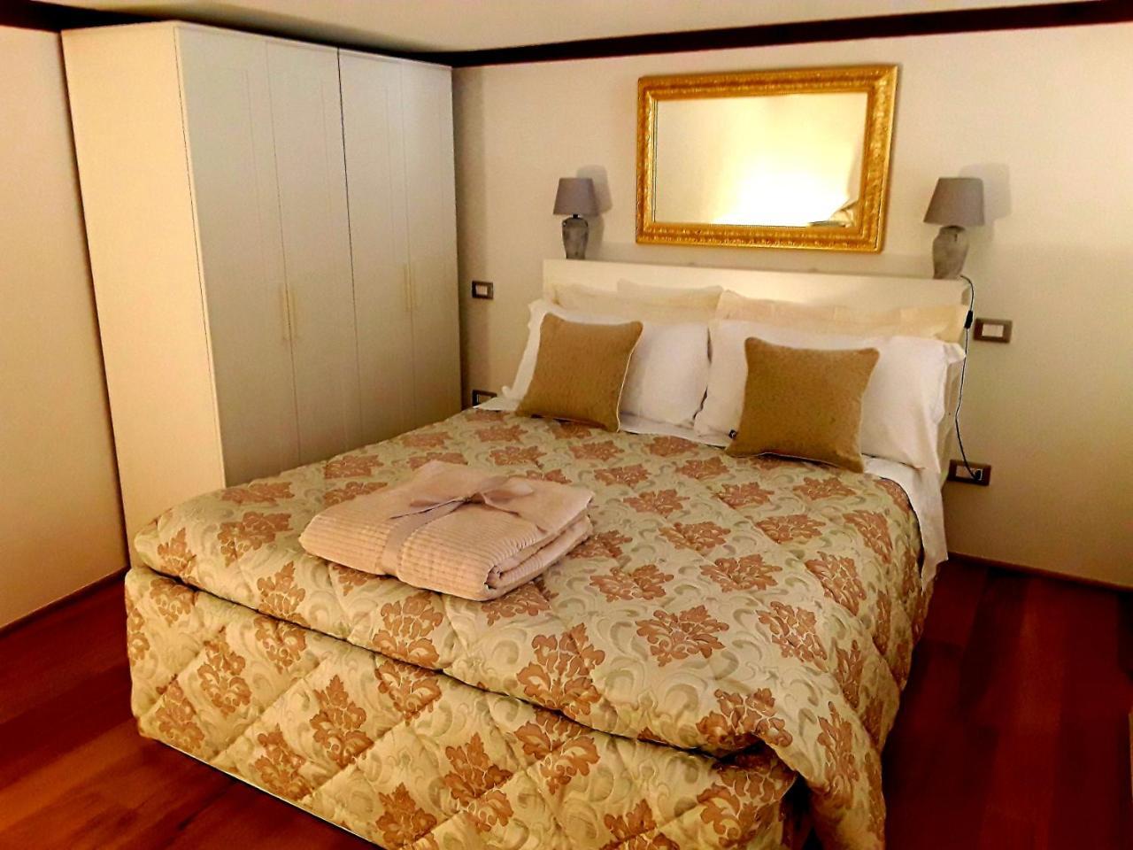 Case Brizi 10 Assisi Bagian luar foto
